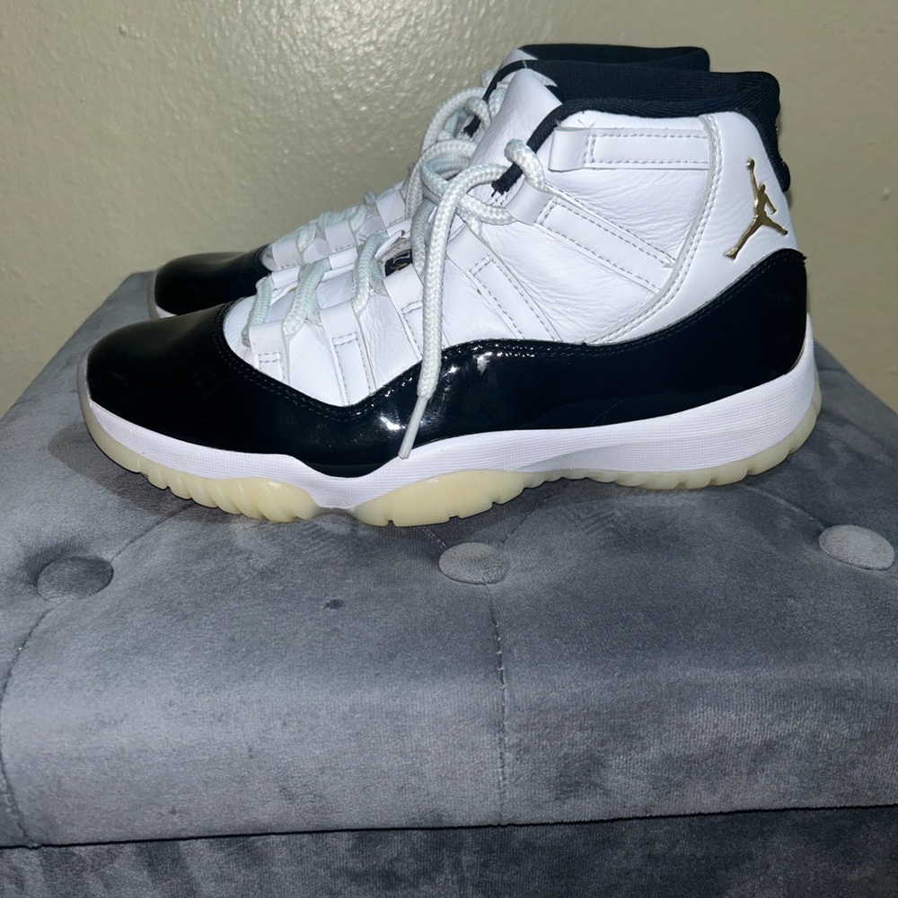 AIR JORDAN 11 RETRO 'GRATITUDE / DEFINING MOMENTS' MEN SIZE 7.5